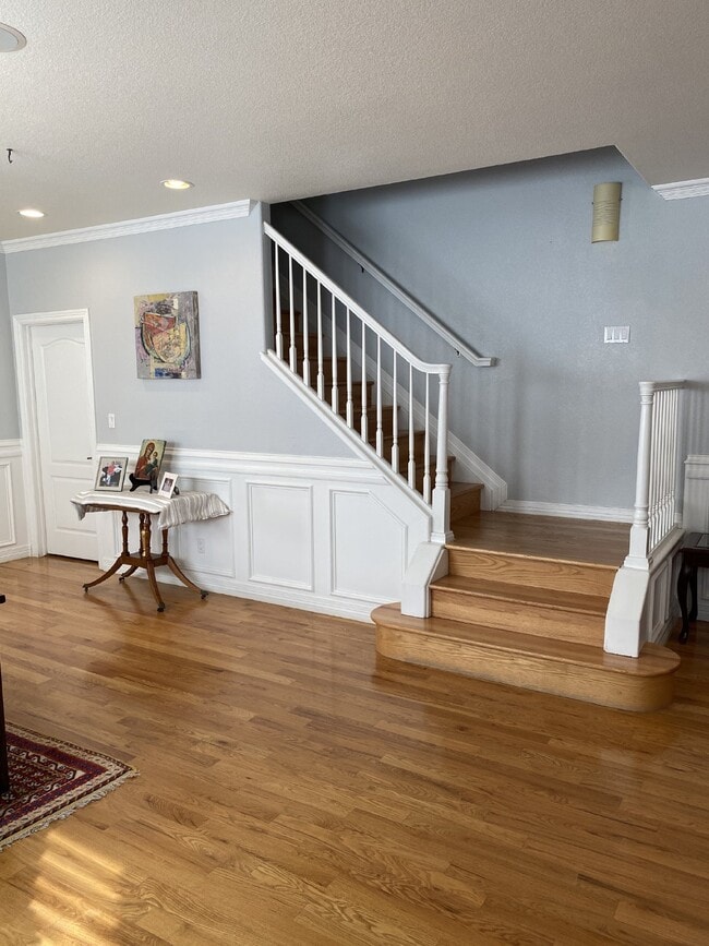 Building Photo - Cherry Creek Executive 3bd/4ba home 3743SF!