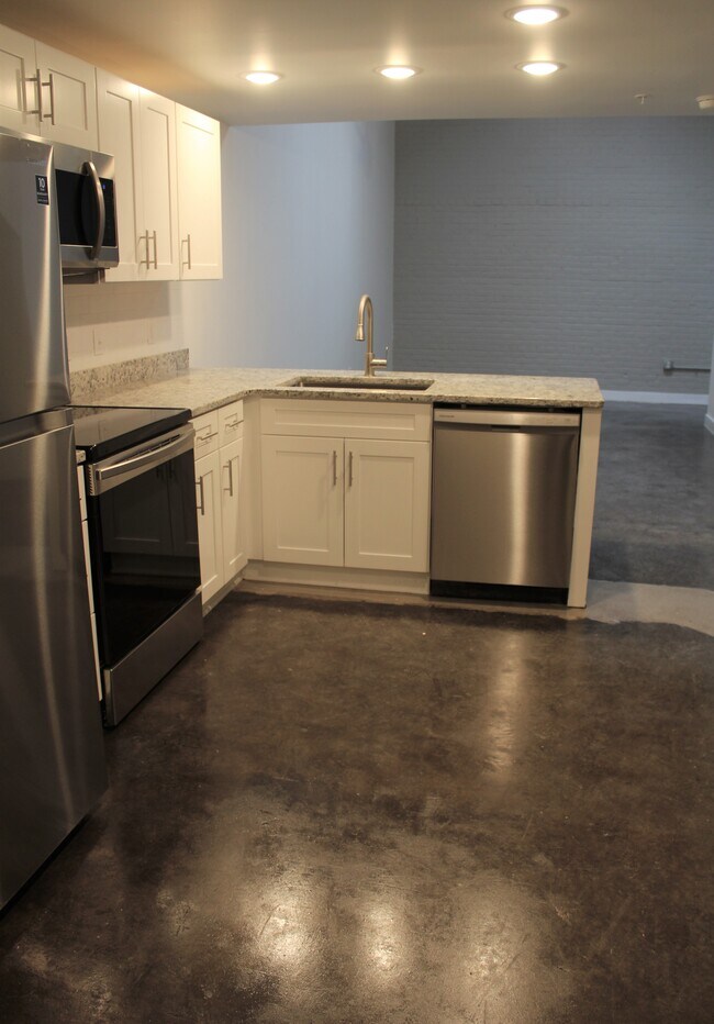 Building Photo - 408 Wellons St