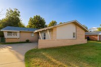 Building Photo - 2512 SW 69th St