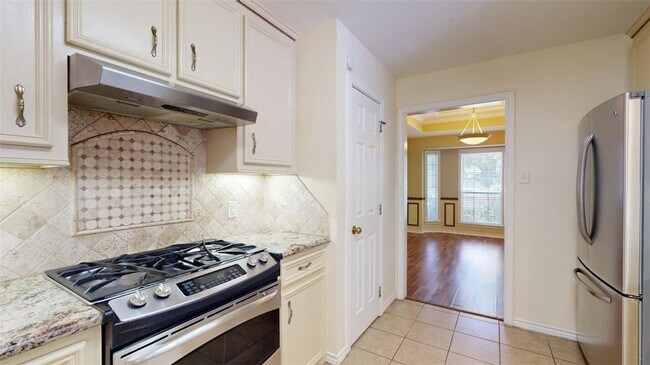 Building Photo - 327 Bernburg Ln