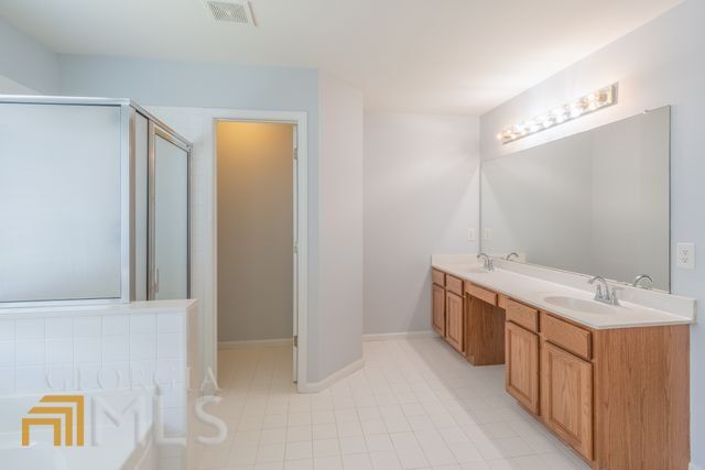 Building Photo - 3898 Elm Trace Dr