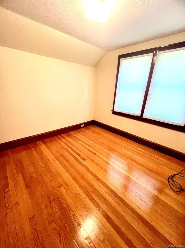 Building Photo - 950 NY-17M
