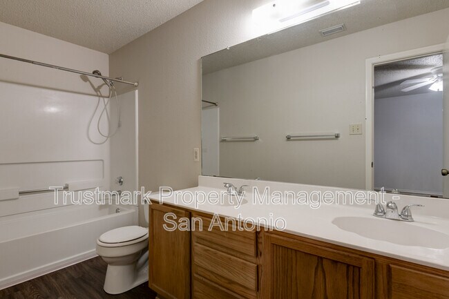Building Photo - 3313 Fresno Pl