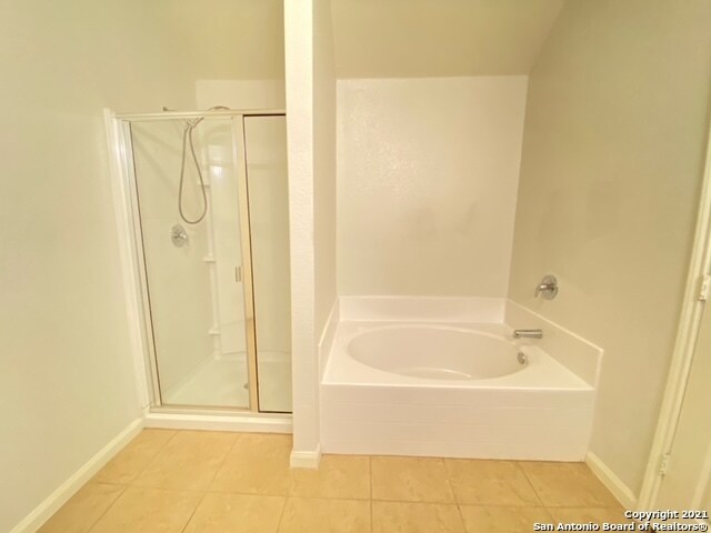 Building Photo - 7810 Creekshore Cove