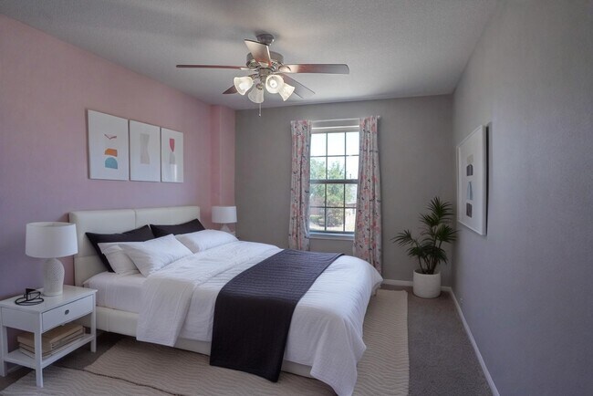 Building Photo - 7818 Lake Commons Dr