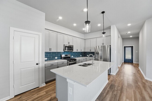 Building Photo - 1338 Lakeside Crk Rd