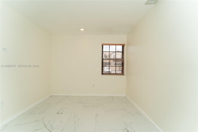 Building Photo - 11229 SW 132nd Ct W