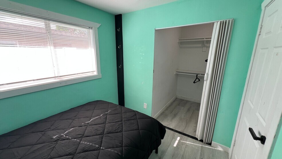 Building Photo - 3523 W Maricopa St