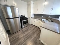 Building Photo - 3757 S Bentley Ave