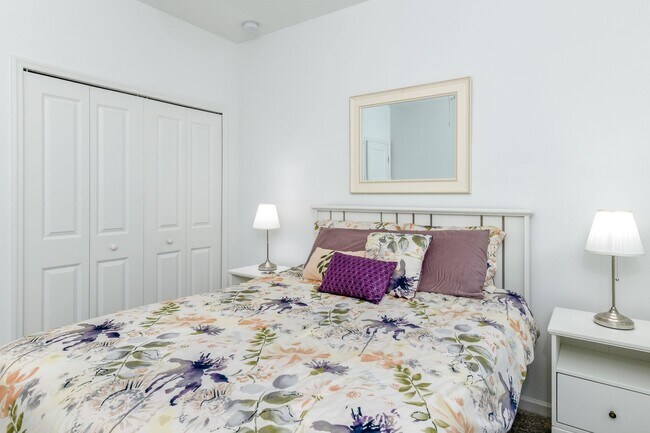 Building Photo - Beautiful 2 Bedroom, 2 Bathroom Home in St. Augustine Lakes