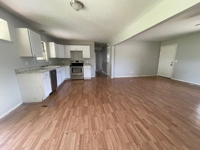 Building Photo - 1915 S 10th St