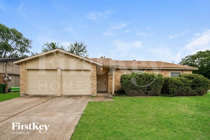 Primary Photo - 710 Cavalier Pl