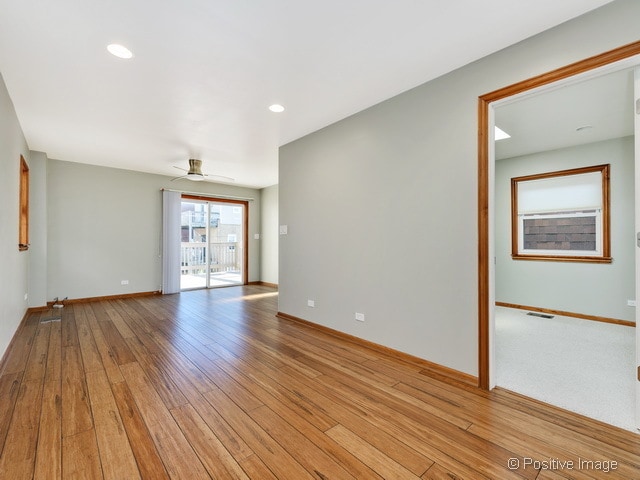 Building Photo - 2063 N Oakley Ave