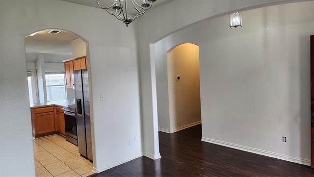 Building Photo - 515 Creekside Dr