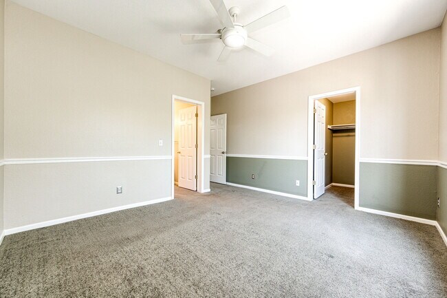 Building Photo - 2575 S Syracuse Way