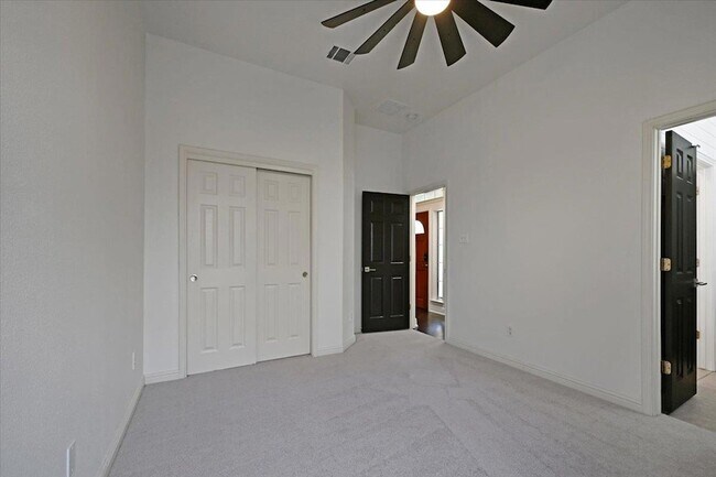 Building Photo - 1218 Canyon Maple Rd