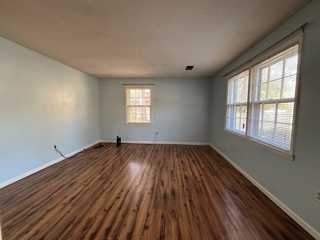 Building Photo - 4411 Donwood Dr