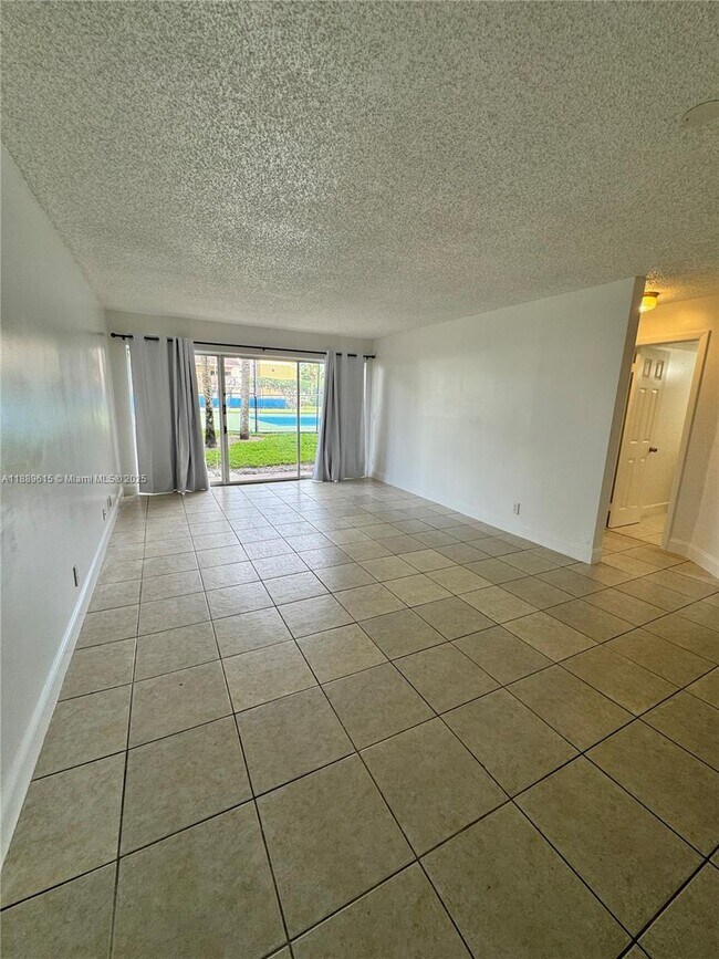 Building Photo - 8801 Wiles Rd