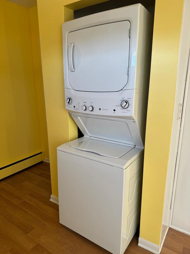 Building Photo - 4545 SW Hwy