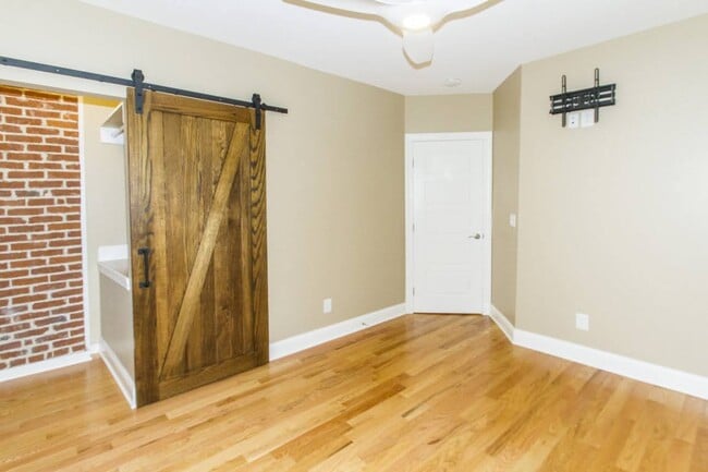 Building Photo - 122 Wilber Ave