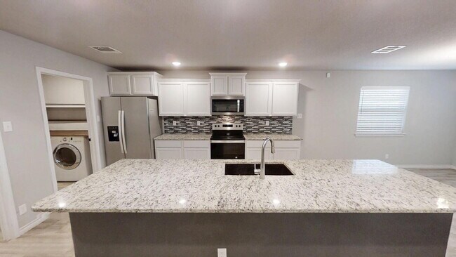 Building Photo - 904 Clanton Cove