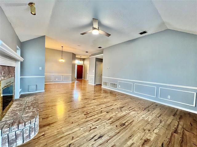 Building Photo - 1800 Quail Hollow Dr