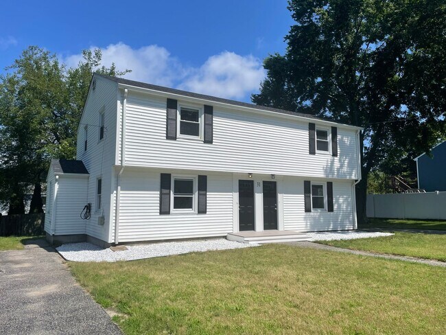 Primary Photo - 31 Studley Ave