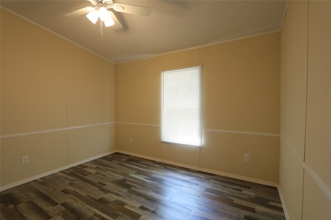 Building Photo - 16446 N Emerson Cir