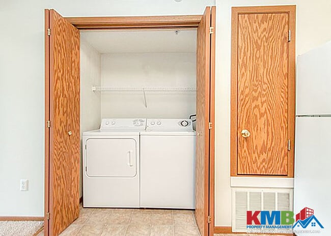 Building Photo - 55 Westside Dr