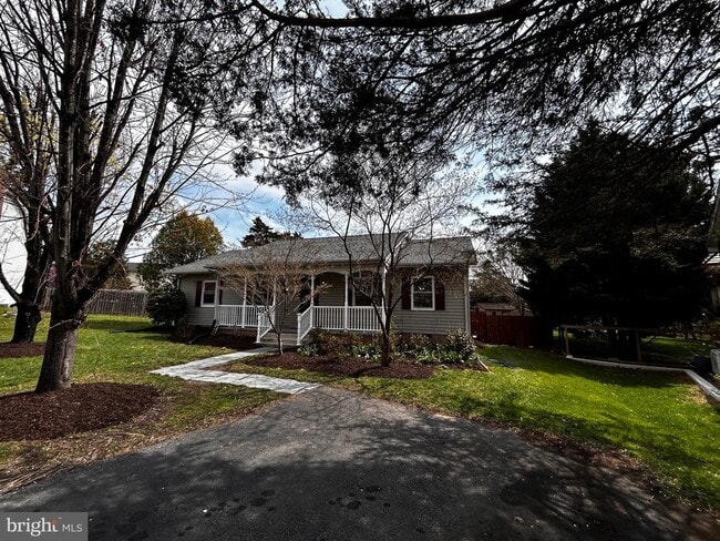 Building Photo - 123 Meadowbrooke Pl