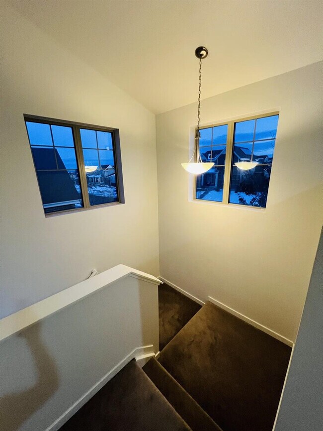 Building Photo - 15557 W 95th Ave