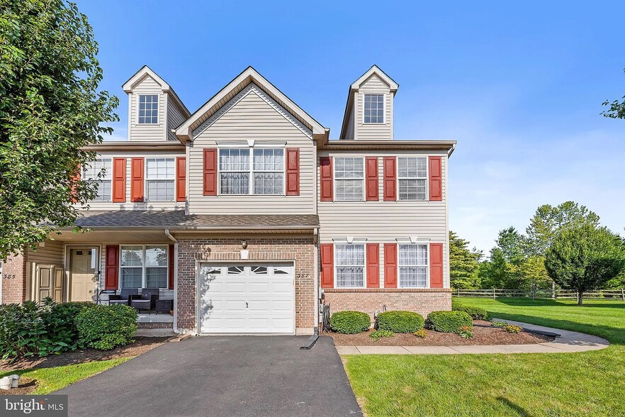 Building Photo - 387 Wheatfield Cir