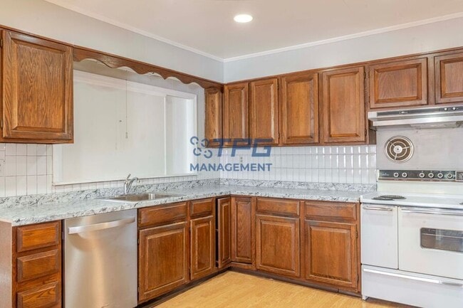 Building Photo - 29 Glendale Rd