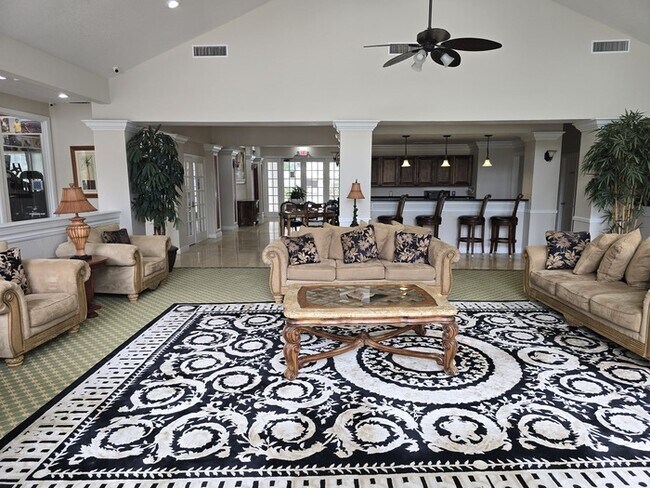 Building Photo - Charming 1 Bed 1 Bath in I District of Orl...