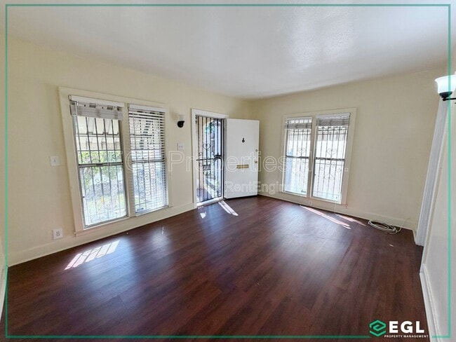 Building Photo - 4861 W 23rd St