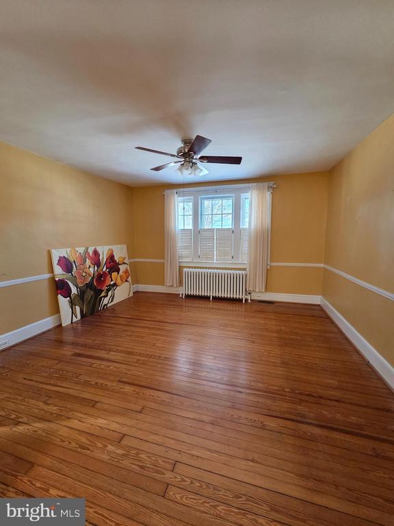 Building Photo - 629 Grove St