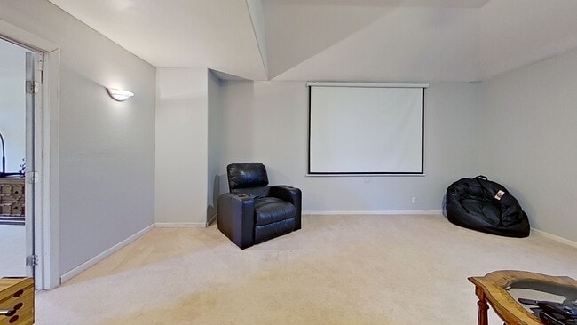 Building Photo - 1007 Brown Dr