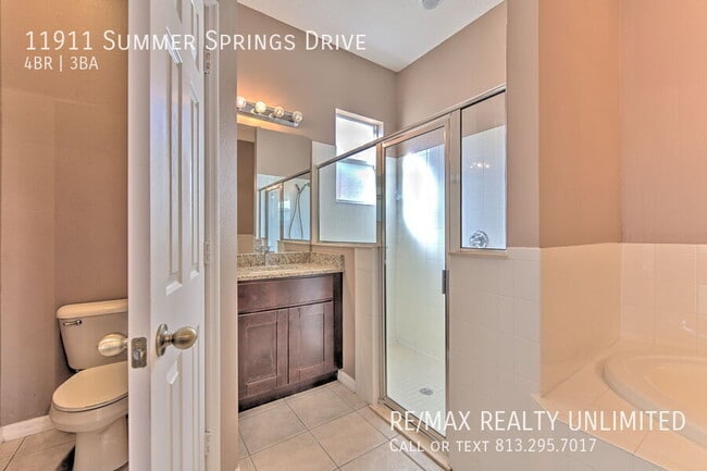 Building Photo - 11911 Summer Springs Dr