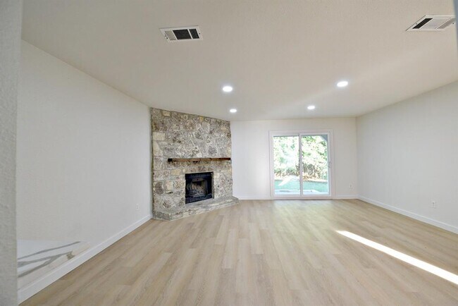 Building Photo - 4617 Sidereal Dr
