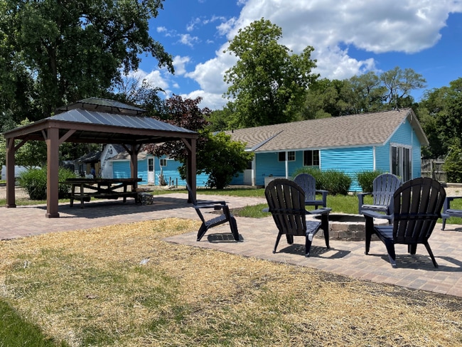 27717 W Grass Lake Dr 27717 W Grass Lake Dr Spring Grove IL 60081