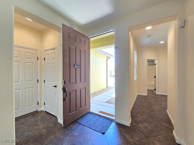 Building Photo - 10632 Open Range Ct