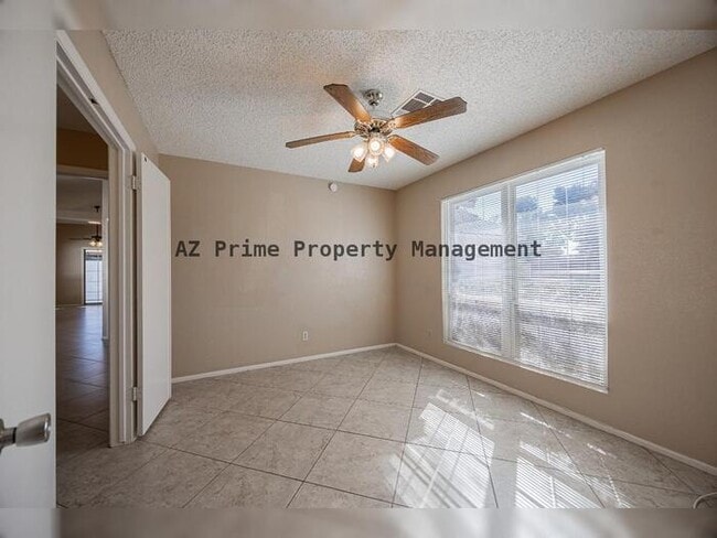 Building Photo - 1308 W Marlboro Dr