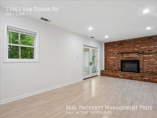 Building Photo - 13663 Van Doren Rd