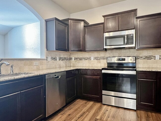 Building Photo - 2057 Birmingham Loop