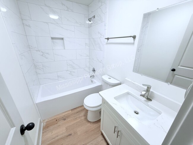 Building Photo - 2BR/2BA FOR RENT