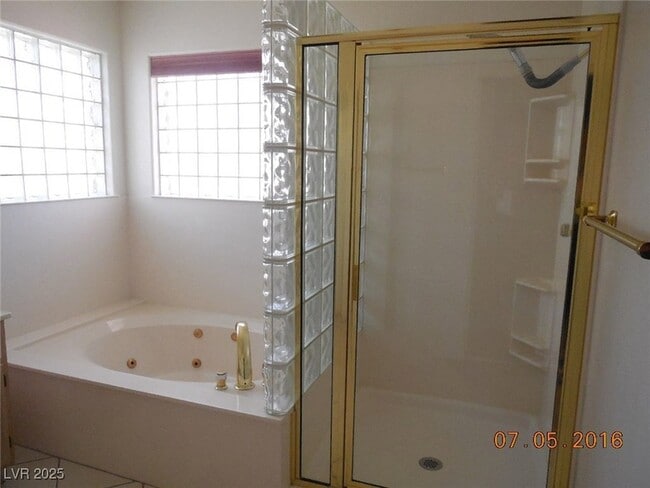 Building Photo - 8801 Cypresswood Ave