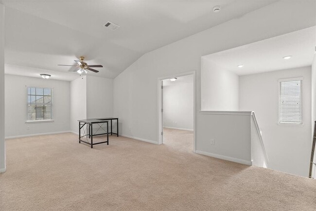 Building Photo - 2124 Hat Bender Lp