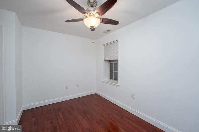 Building Photo - 838 S Bond St