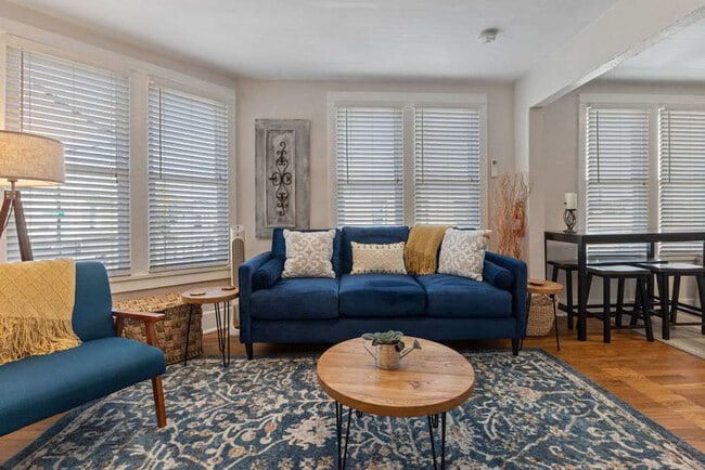 Building Photo - 2490 Main St