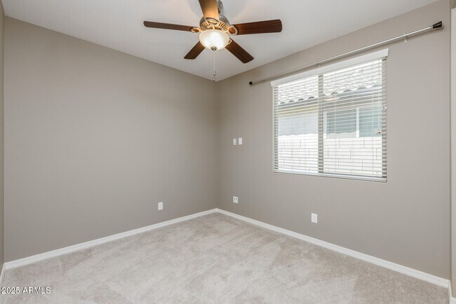 Building Photo - 20673 E Canary Way